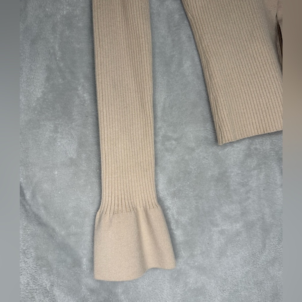 Forever 21 Cream Ribbed Knit Top - Picture 4 of 6